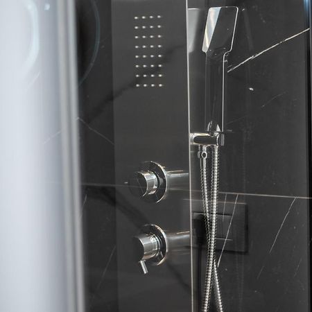 Ameli Home Luxury Apartment Tarente Buitenkant foto