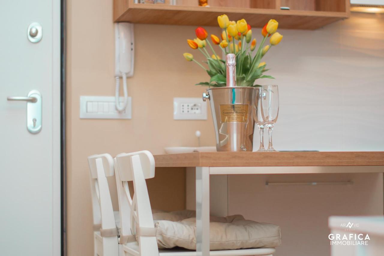 Ameli Home Luxury Apartment Tarente Buitenkant foto