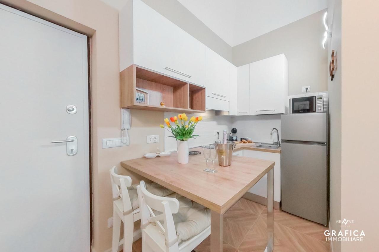 Ameli Home Luxury Apartment Tarente Buitenkant foto